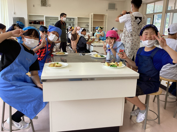 C5a90bea51c24b0bb643da8be9f80f0f